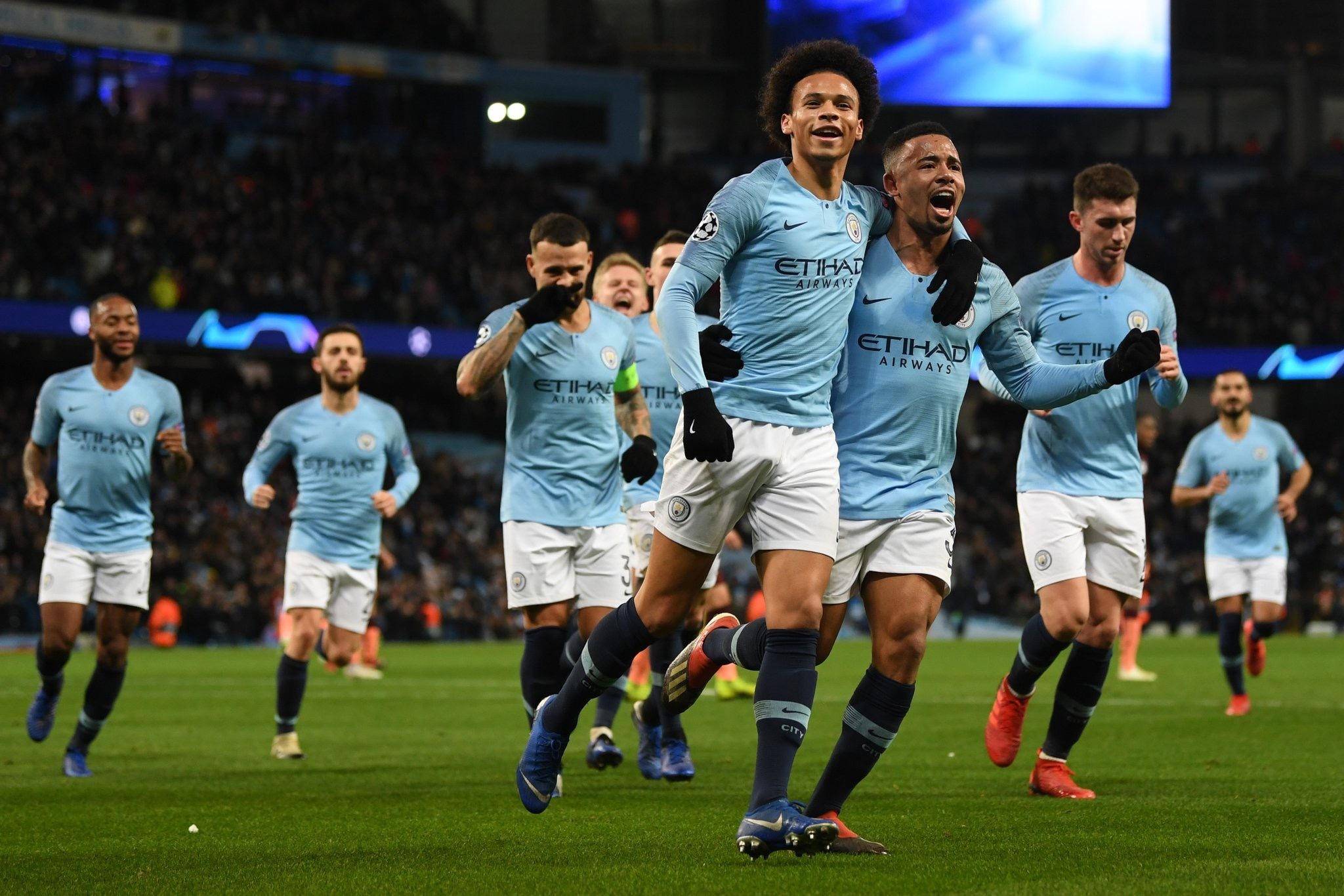 保持强劲的 保持强劲的